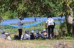 寺尾小学校の皆さんが遠足で来校しました