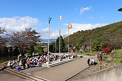 小学生が社会見学に来ました。